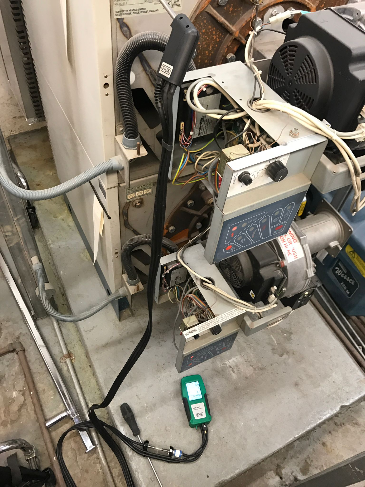 gas safe registered engineer near me Hackney, E8